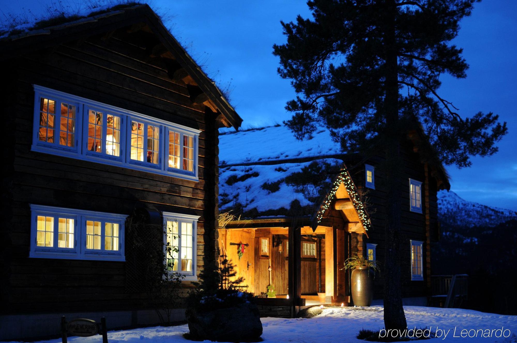 Storfjord Hotel Skodje Exterior photo